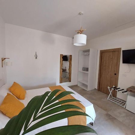 Hotel Le Barche Volanti Lampedusa Esterno foto